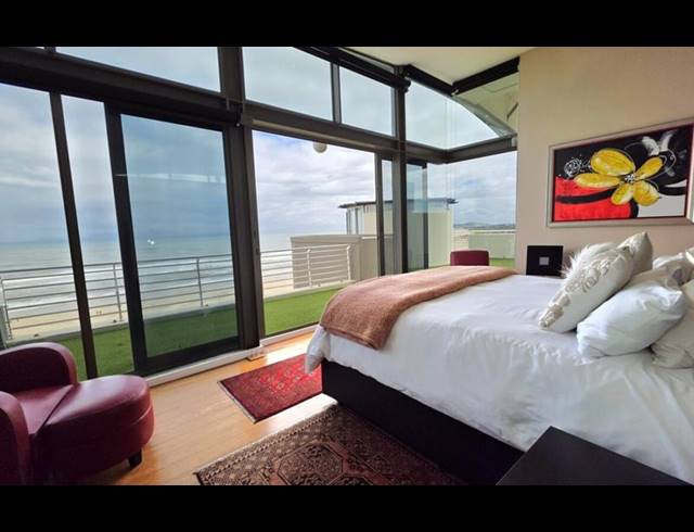 3 BEDROOM APARTMENT FOR SALE IN STRAND CENTRAL